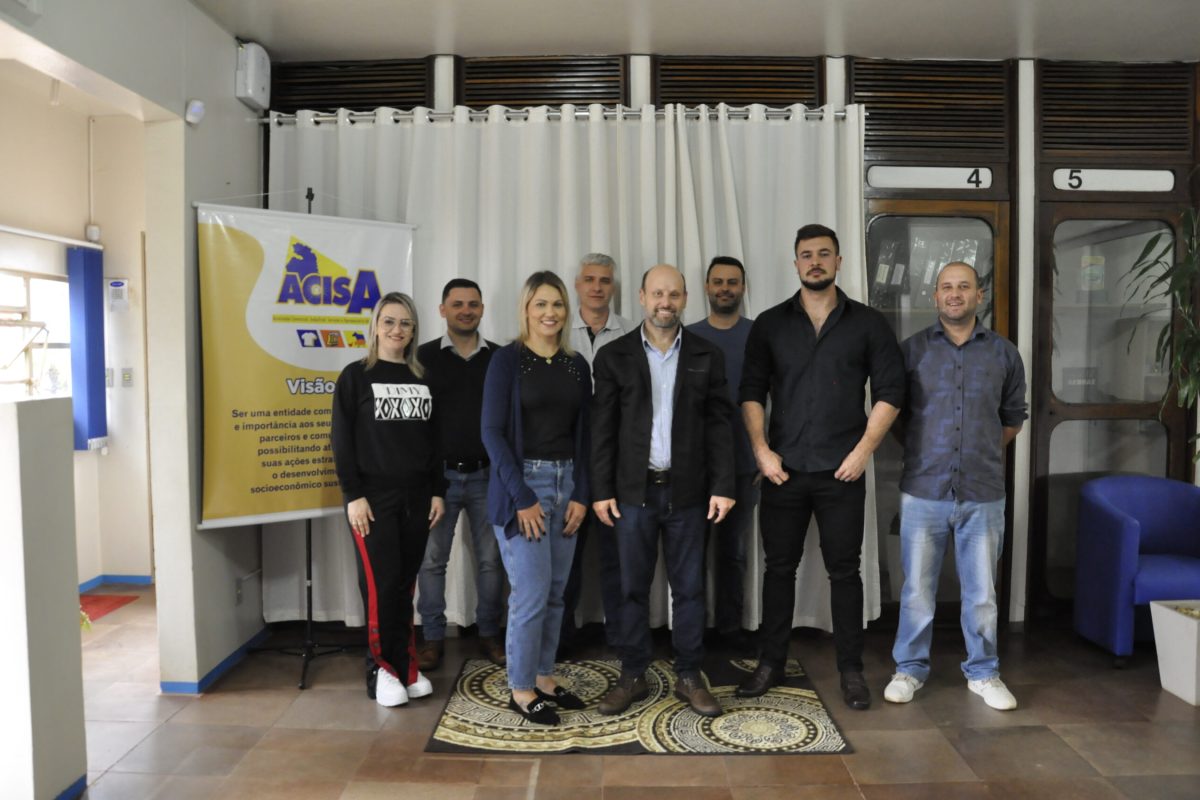 Neimar Hoppen é reeleito presidente da Acisa