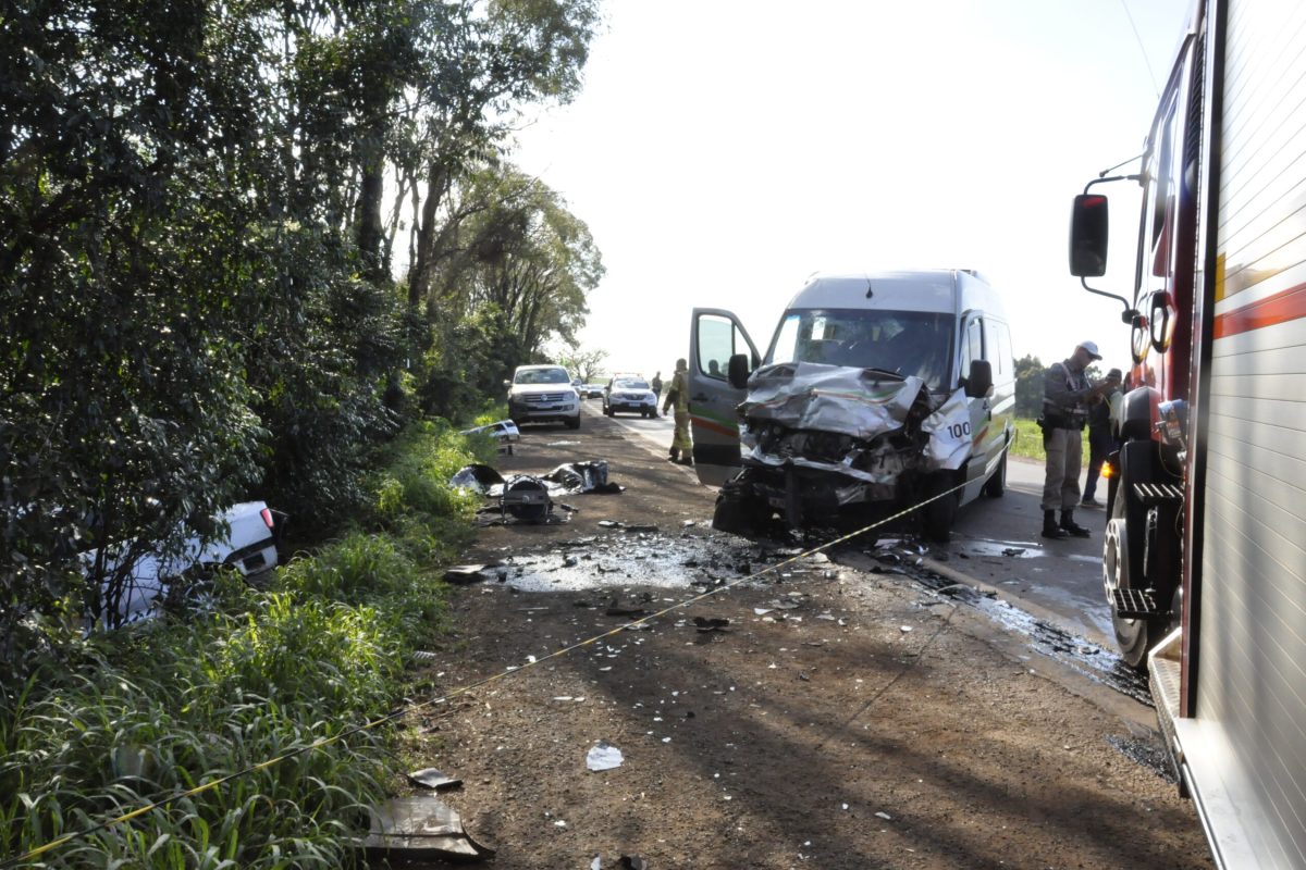ATUALIZADA: grave acidente deixa duas vítimas fatais