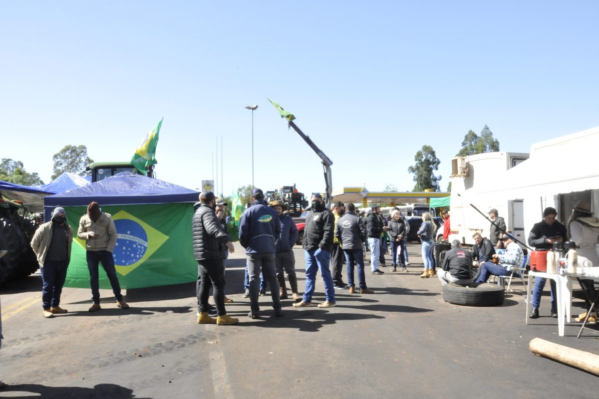 ERS-155 segue bloqueada, em Santo Augusto