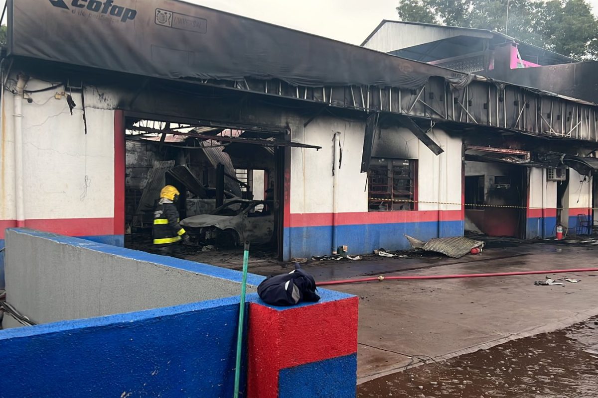 Incêndio de grandes proporções atinge empresa em Santo Augusto