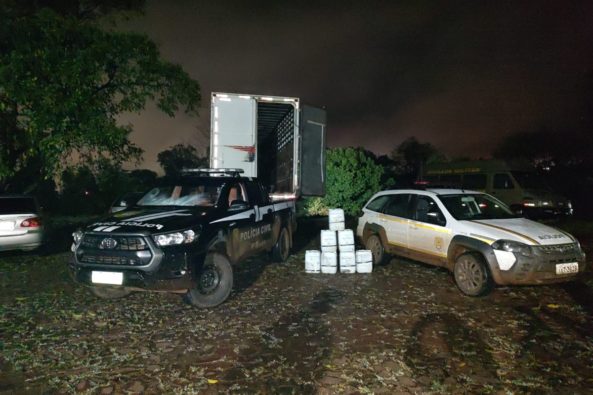 Brigada Militar e Polícia Civil, apreendem durante a Operação Hórus, agrotóxicos de origem estrangeira em Crissiumal