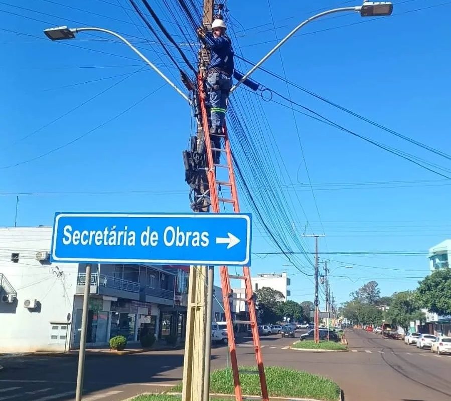 Realizado o 3º Mutirão de limpeza nos postes de energia elétrica de Santo Augusto