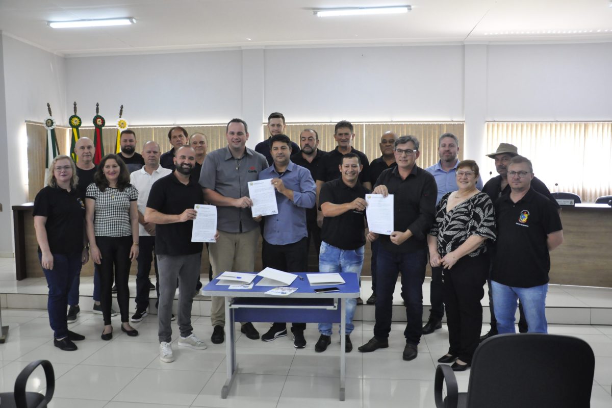 Assinada lei de incentivo para instalação de empresa em São Martinho