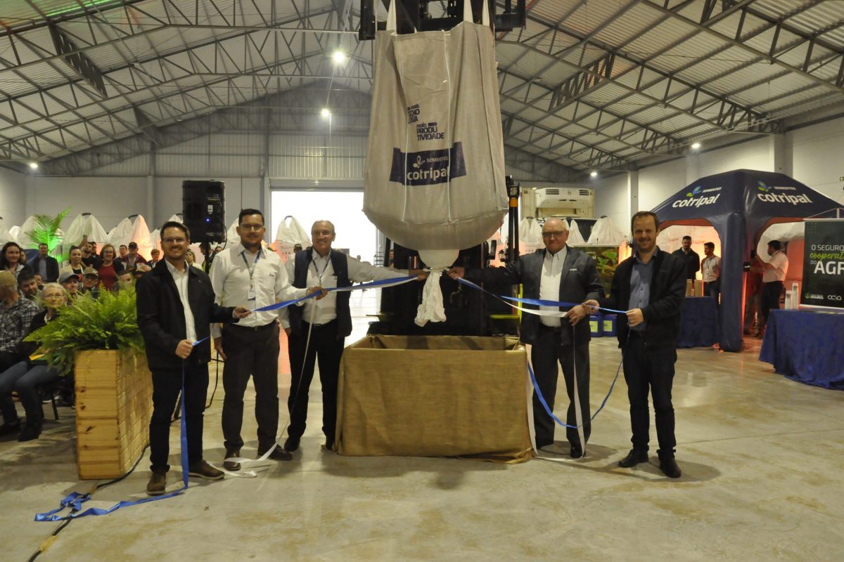 Cotripal inaugura unidade em Chiapetta