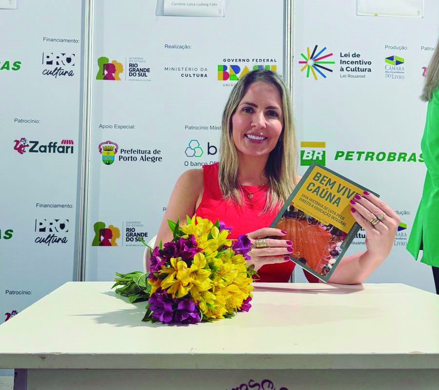 Autora de São Valério do Sul lança livro na 70ª Feira do Livro de Porto Alegre