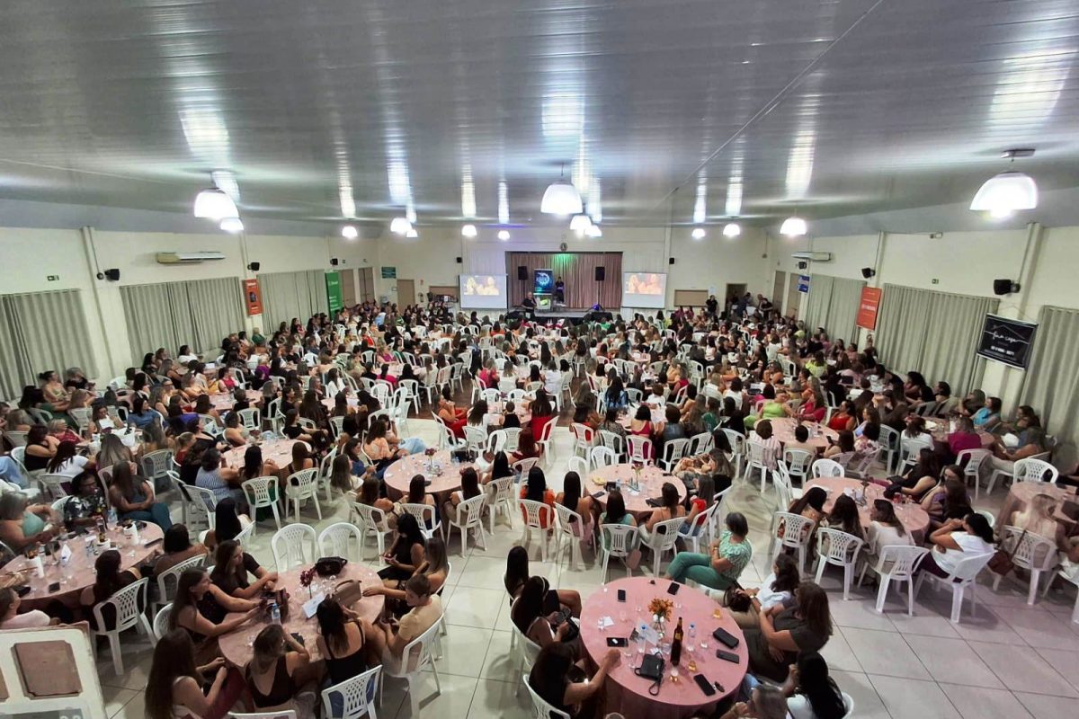 Palestra com Alice Bastos Neves lota a Sede do Lions Tucumã de Três Passos