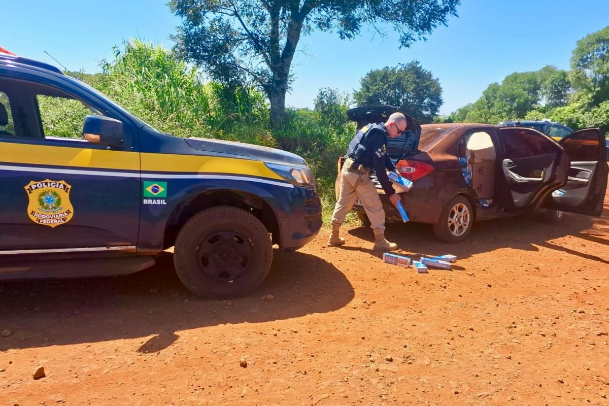 PRF apreende carga de cigarros paraguaios contrabandeados em Coronel Bicaco