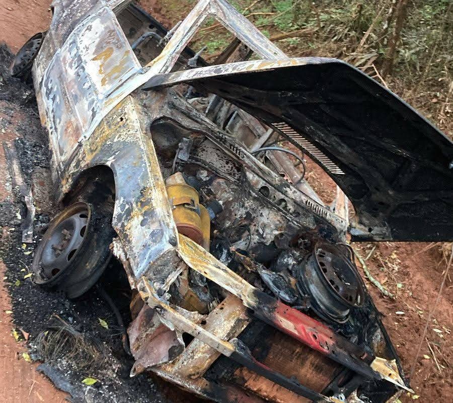 Veículo é encontrado incendiado em estrada entre Campo Novo e Coronel Bicaco