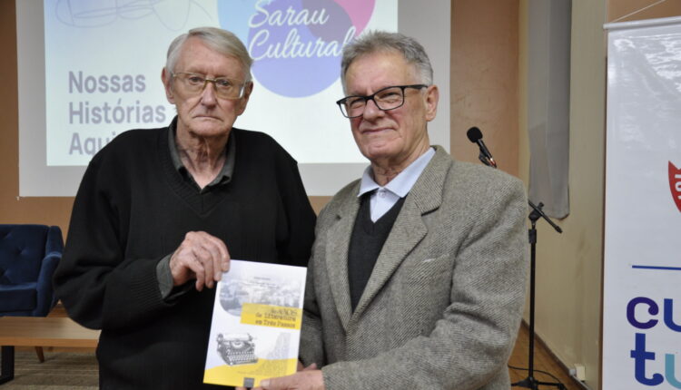 Livro “80 Anos de Literatura em Três Passos” reúne textos, fotos e poesias de 27 autores e celebra a história cultural do município.