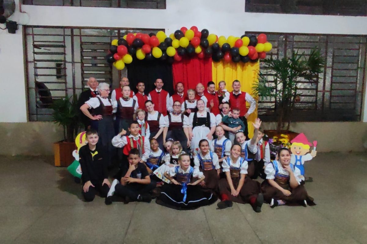 Centro Cultural 25 de Julho celebra 25 anos com grande festa em São Martinho