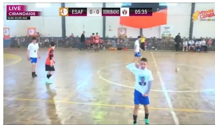 Lucas, 13 anos, transforma saudade do pai em inspiração no futsal