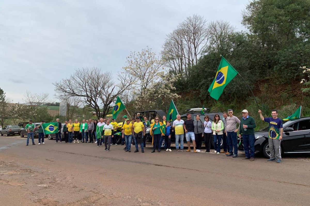 Manifestação no feriado de independência ocorre em Santo Augusto