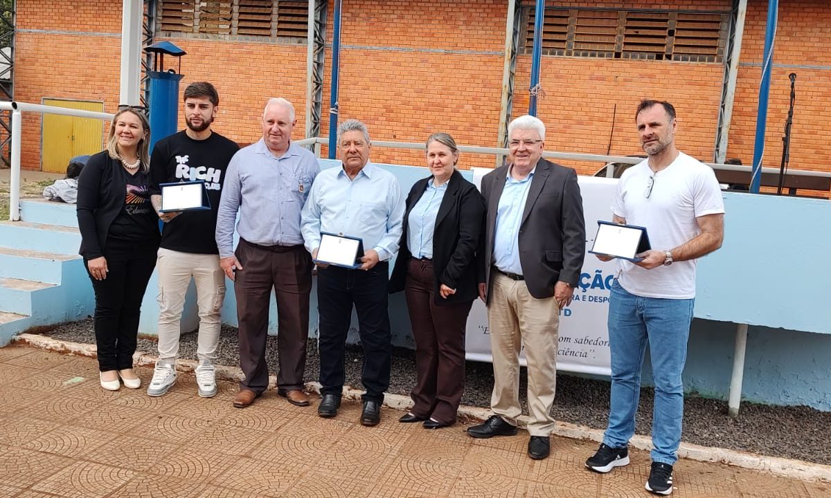 Abertura da Semana da Pátria em São Valério do Sul destaca atletas profissionais