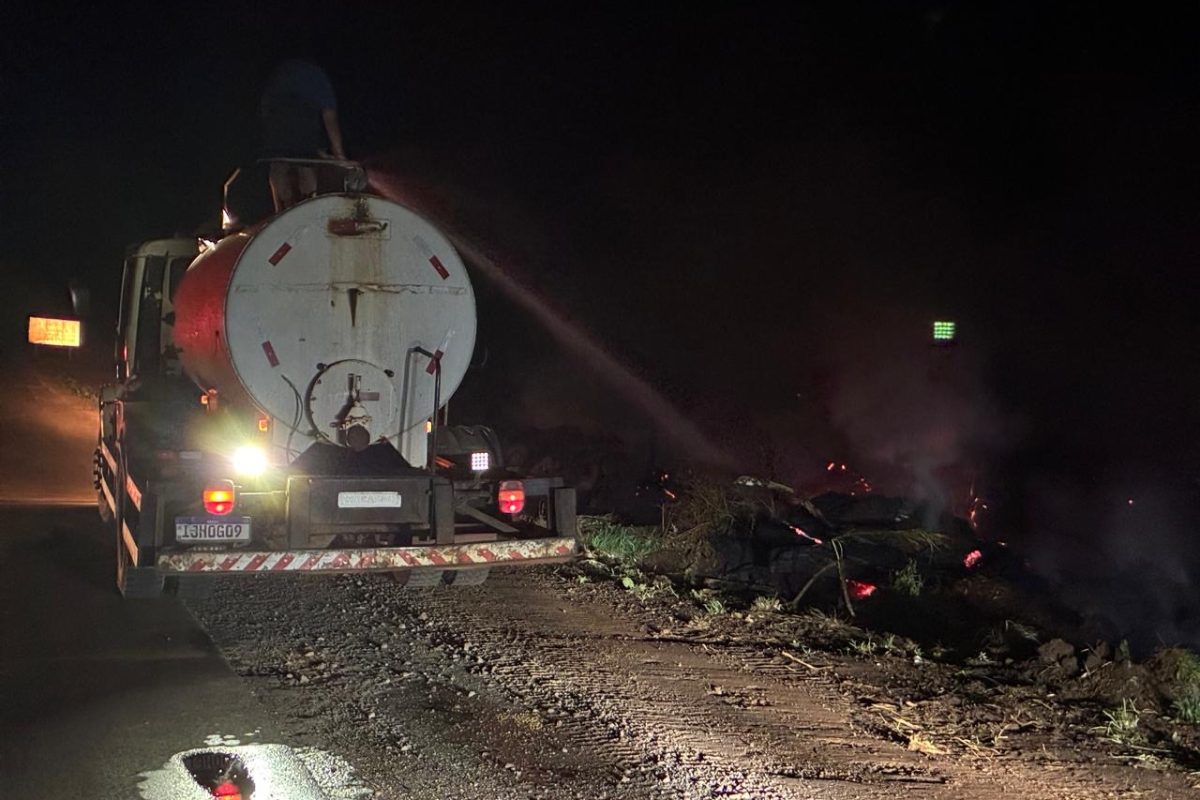 Incêndio atinge vegetação próximo ao trevo de Chiapetta na ERS-155