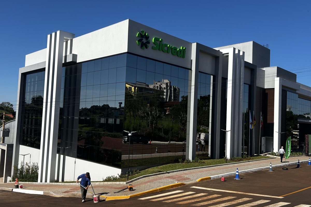 Sicredi Raízes inaugura nova sede administrativa em Três Passos