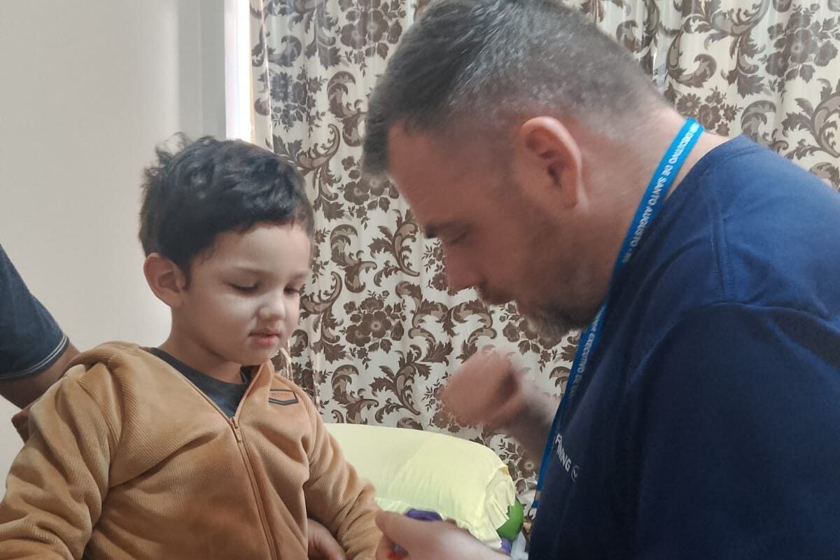 Heitor inicia sessões de fisioterapia após cirurgia