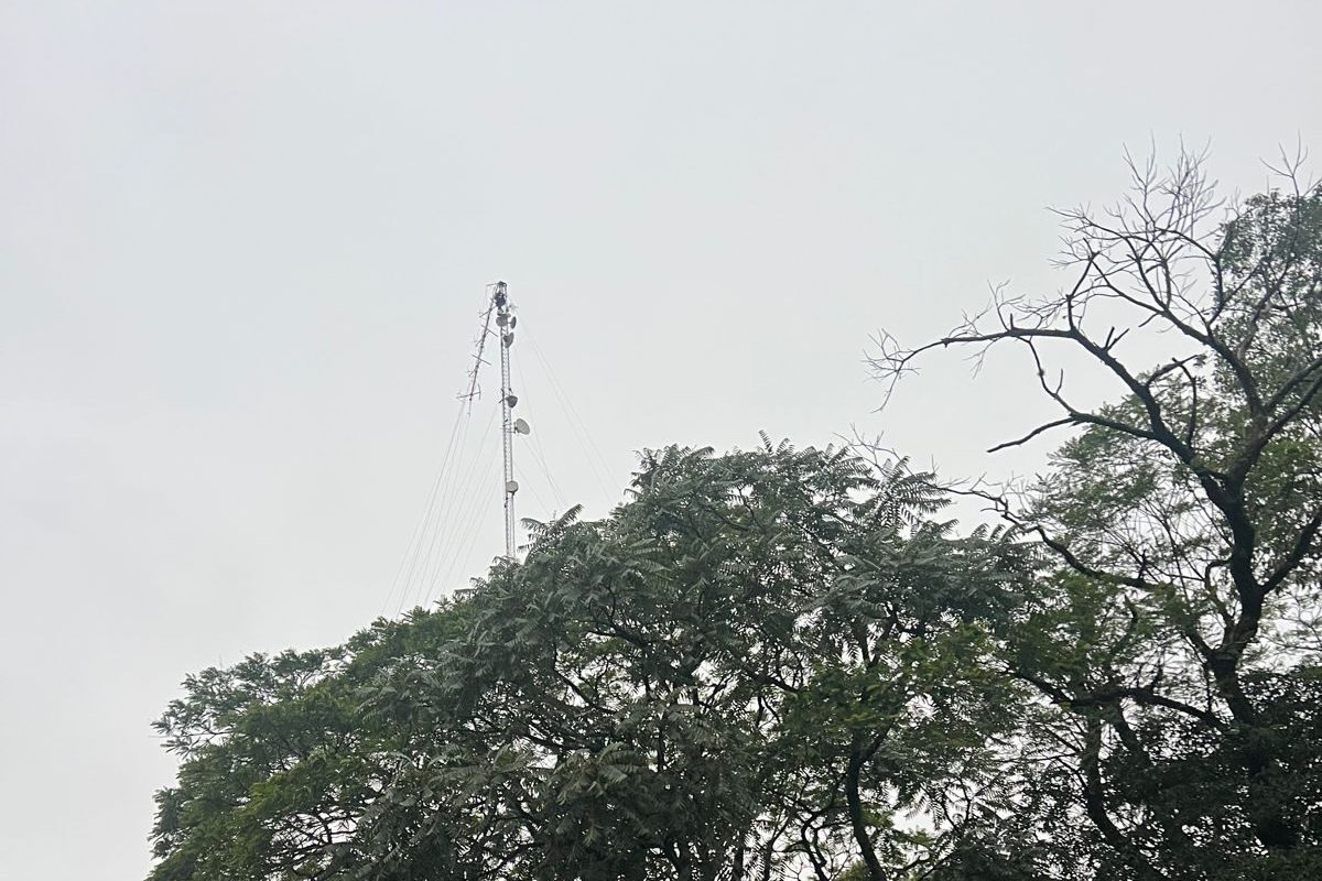 Vendaval causa avarias na torre da Rádio Jovem Pan em Santo Augusto