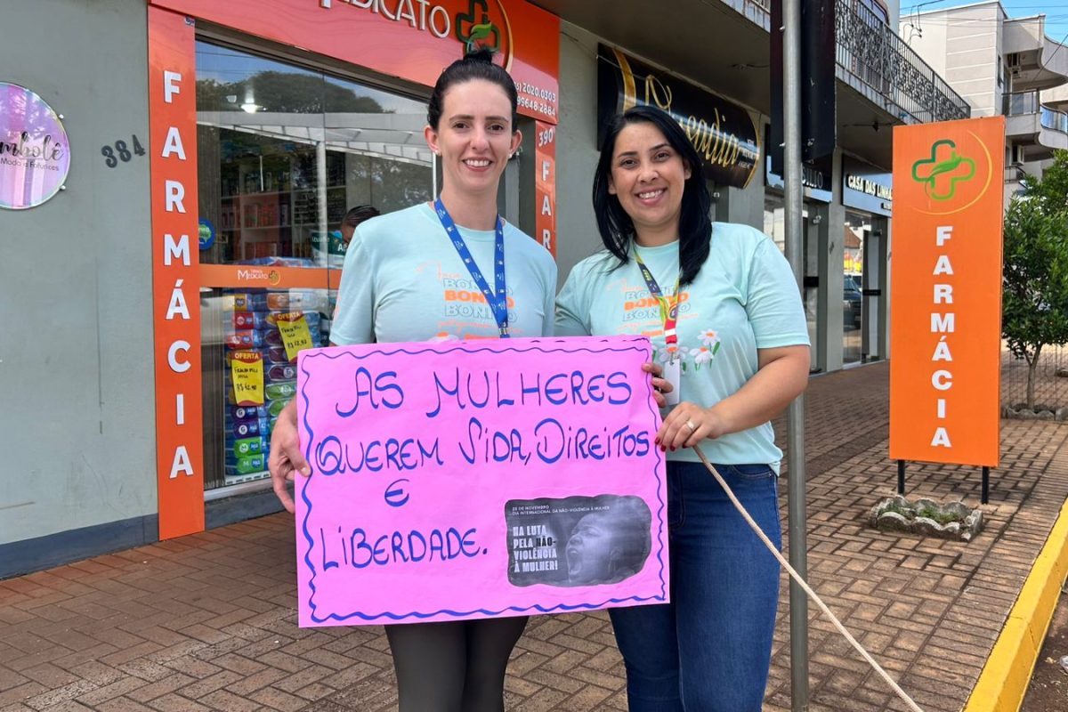Blitz educativa reforça conscientização sobre combate à violência contra a mulher em Santo Augusto