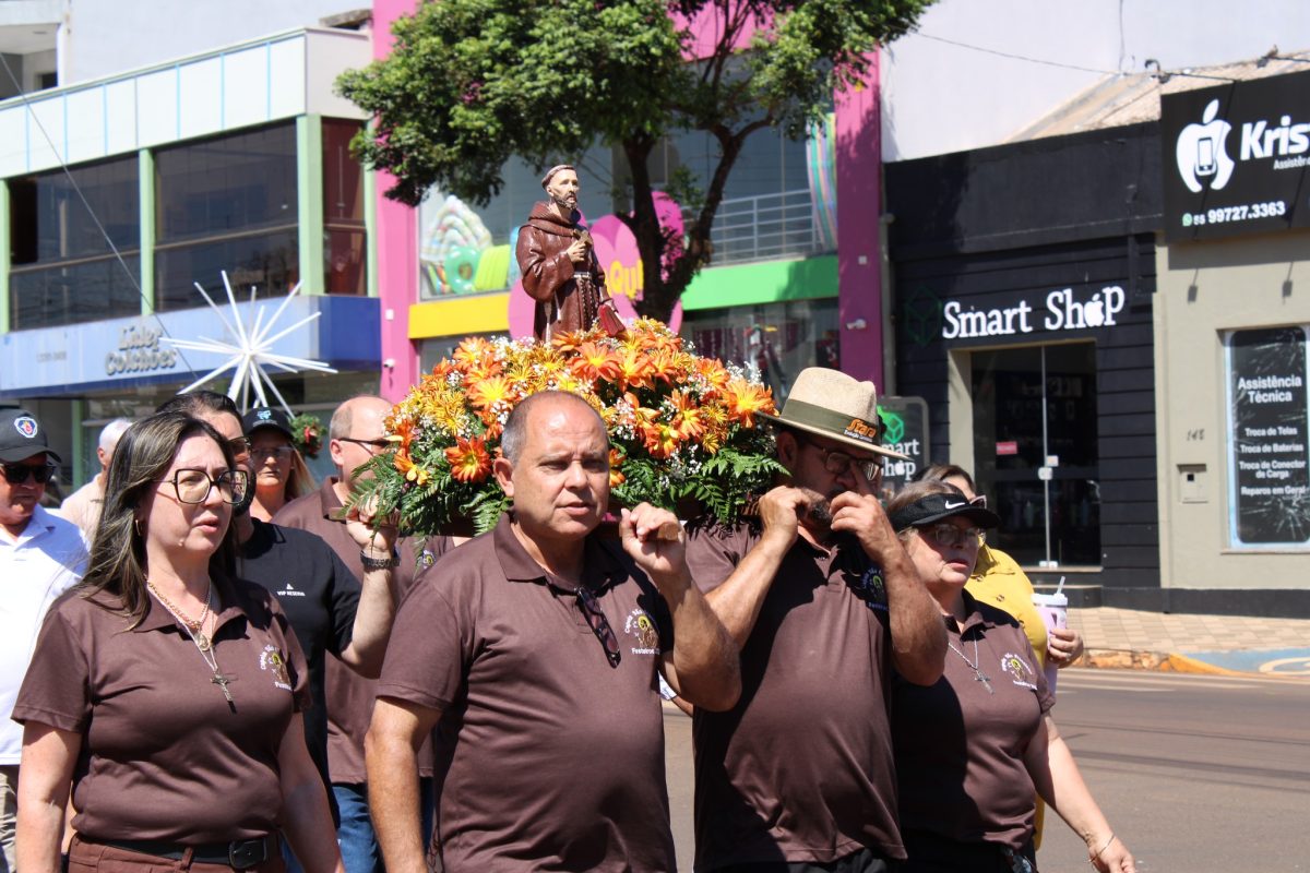 Procissão e missa em honra a São Francisco de Assis marcam domingo de fé em Santo Augusto