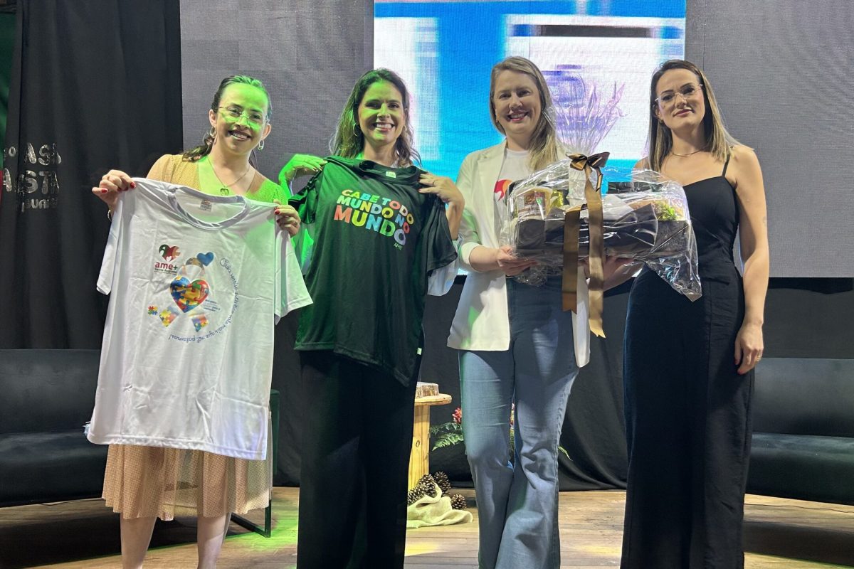 Shana Müller realiza palestra-show “Somos Todos Diferentes” em Santo Augusto