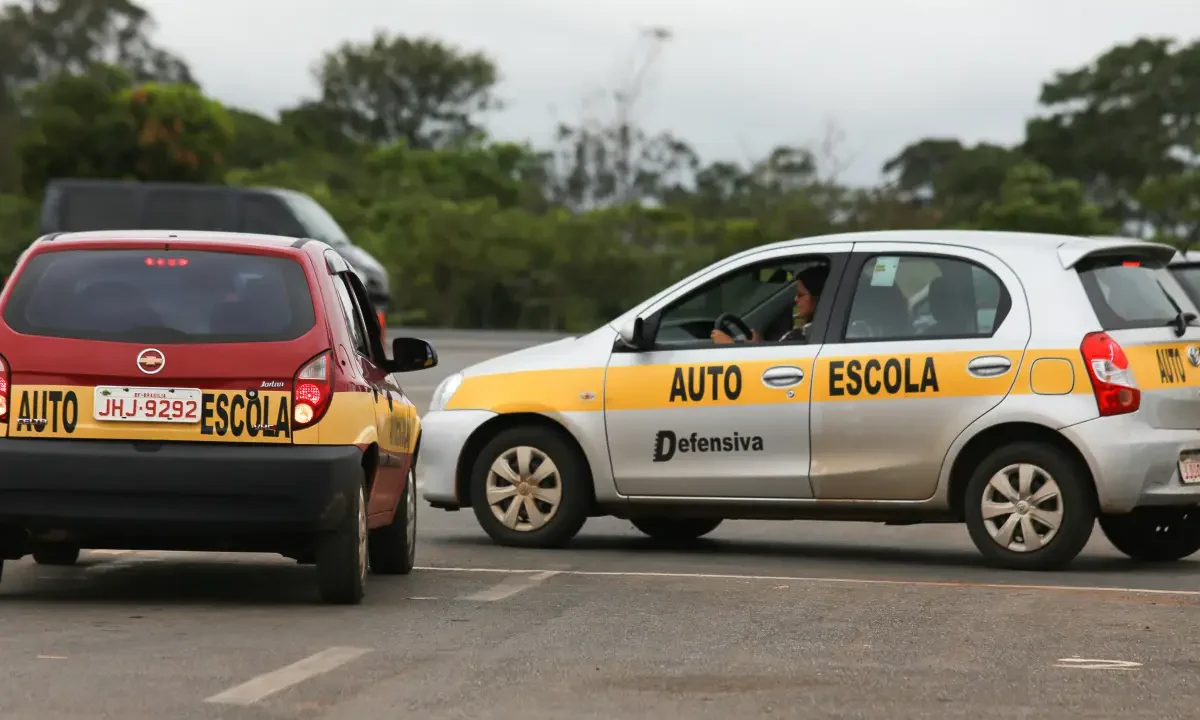 Novas regras da CNH esta semana; autoridades e cidadãos avaliam