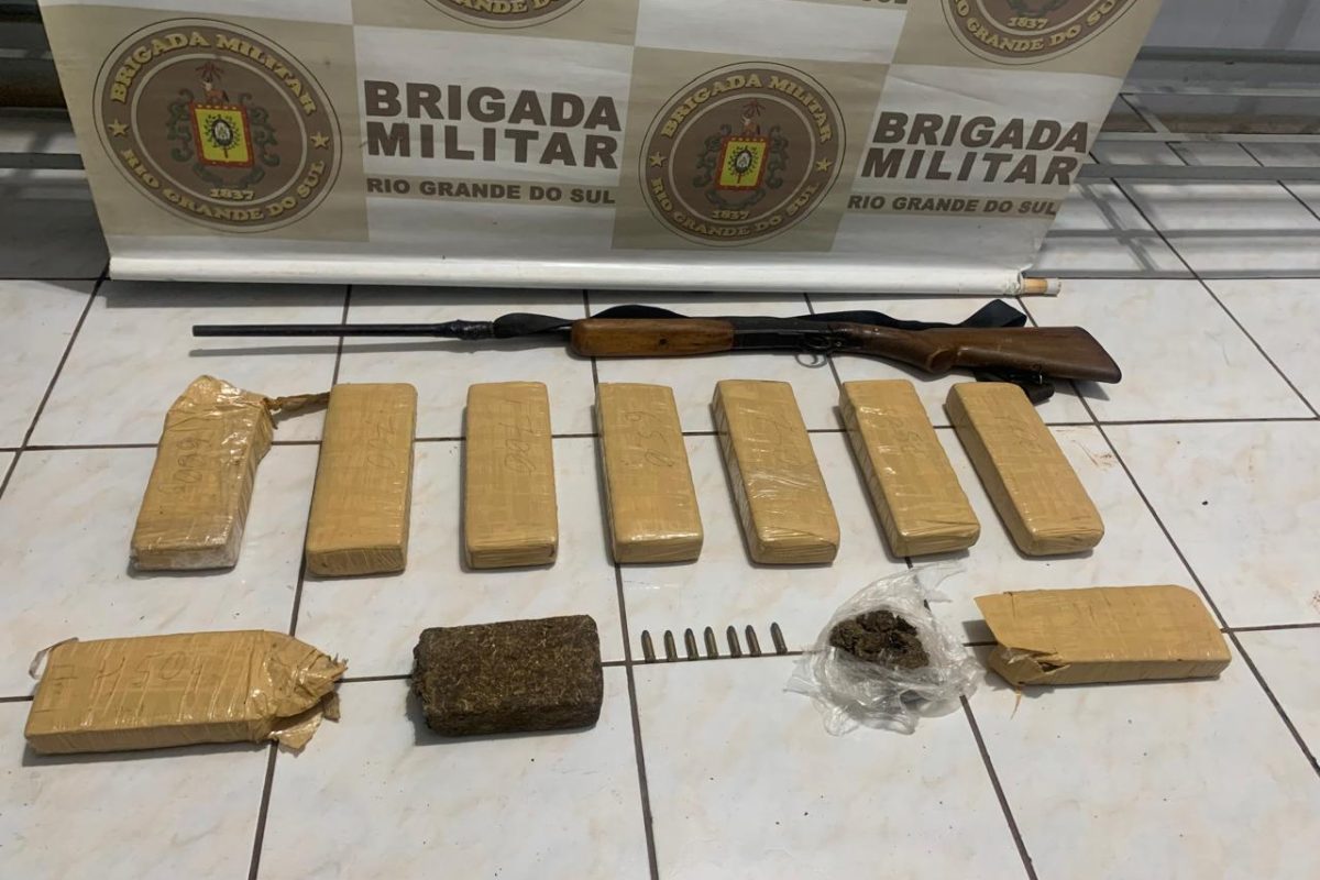 Brigada Militar prende dois homens e apreende menor em operação contra o tráfico em Esperança do Sul