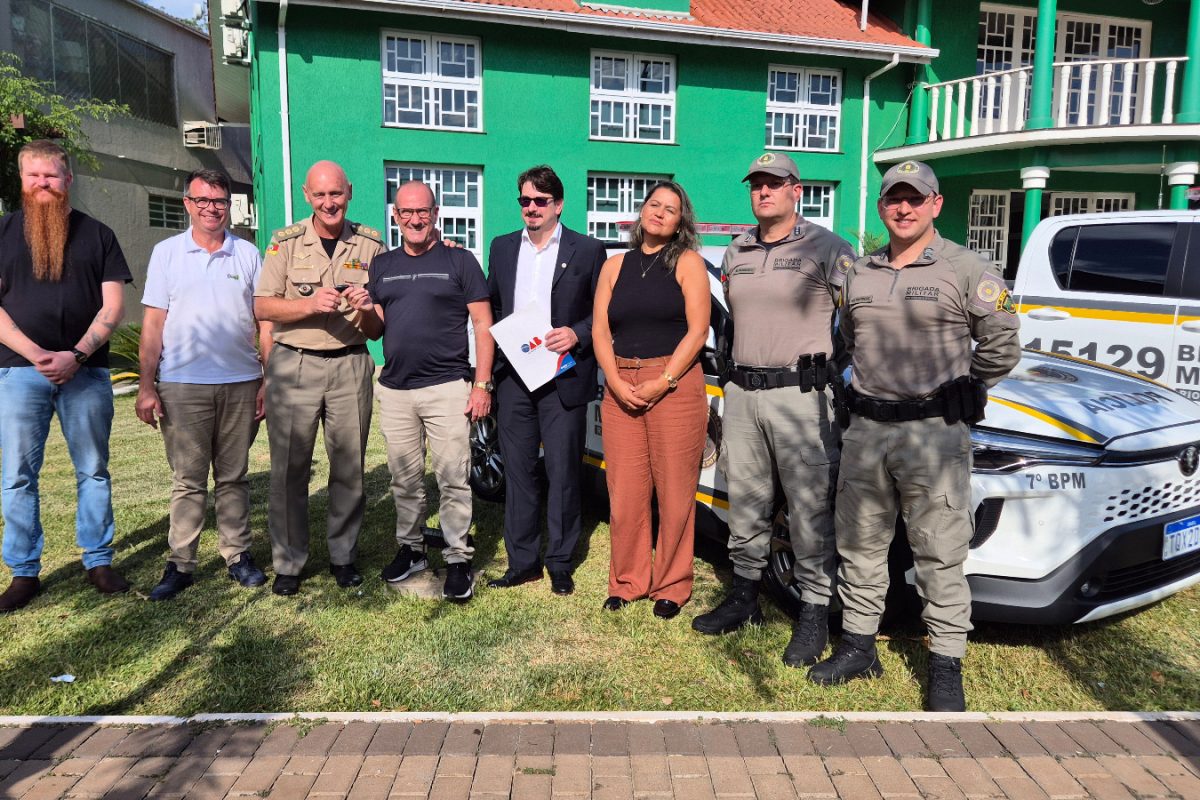 Brigada Militar entrega três novas viaturas para reforçar policiamento na região do 7º BPM