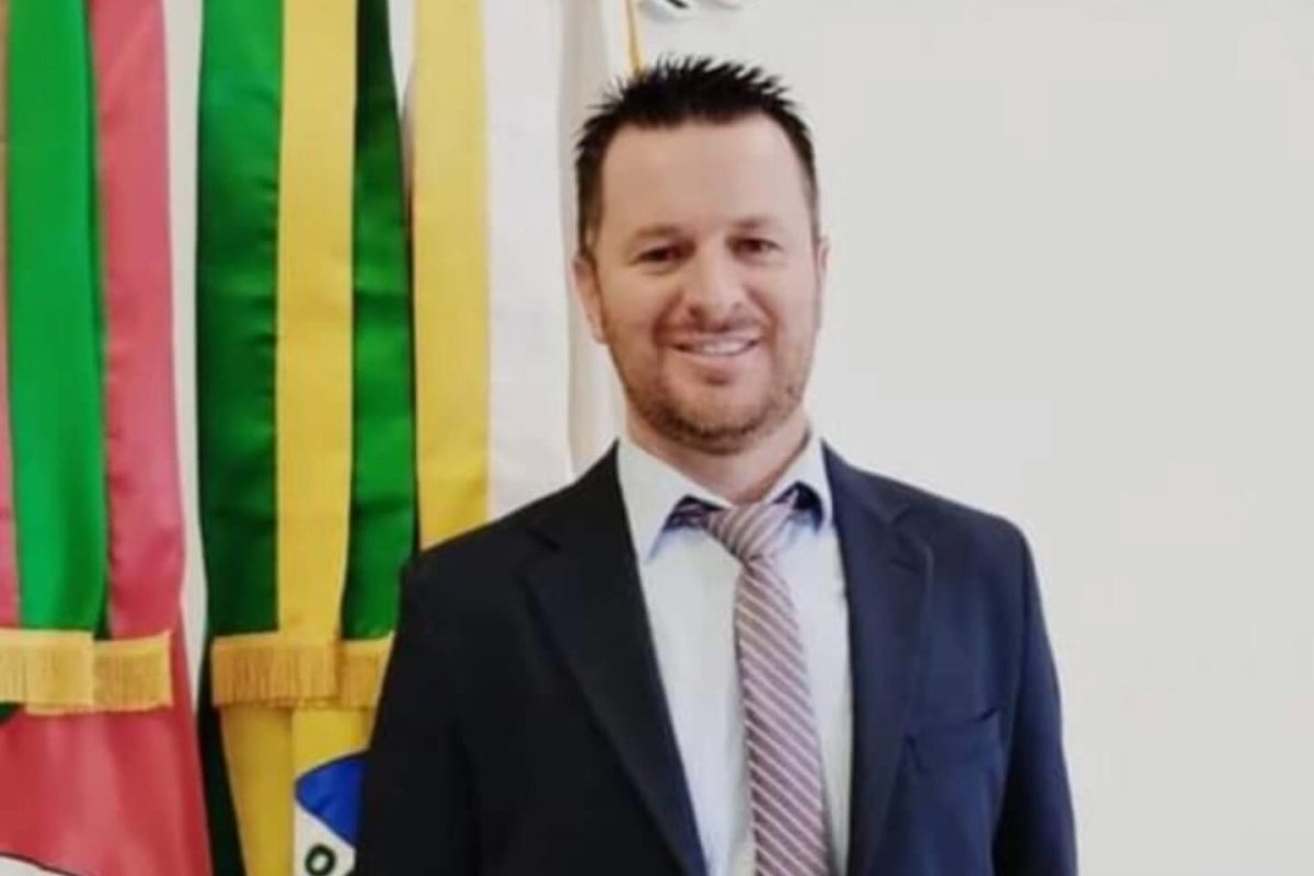 Vereador Tomate explica ausência na sessão de posse da Mesa Diretora