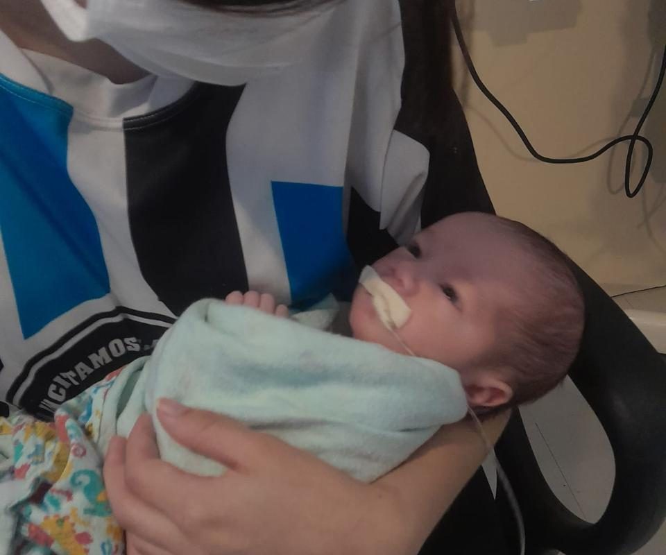 Golpistas se passam por médicos e entram em contato com família do bebê Lucca
