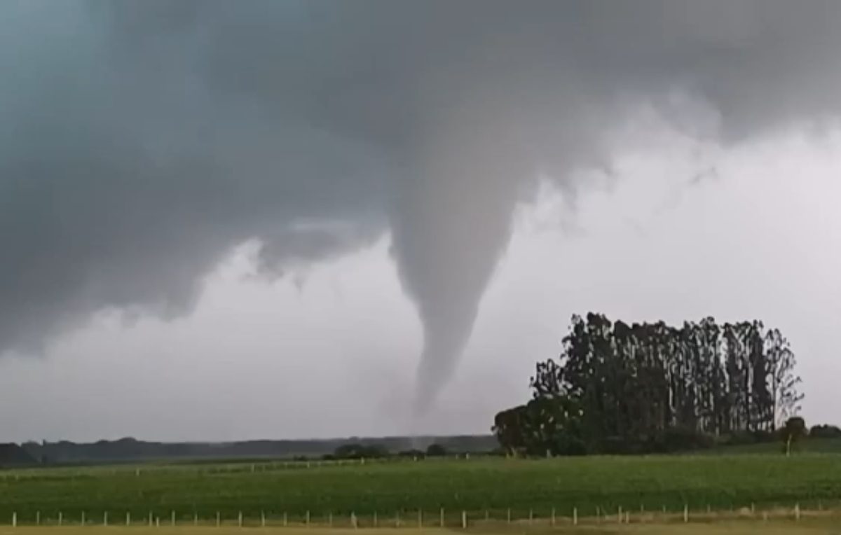 Defesa Civil confirma tornado no interior do Rio Grande do Sul