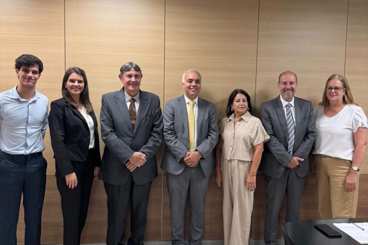 Prefeito de Chiapetta articula projeto habitacional em Brasília para construção de 20 moradias