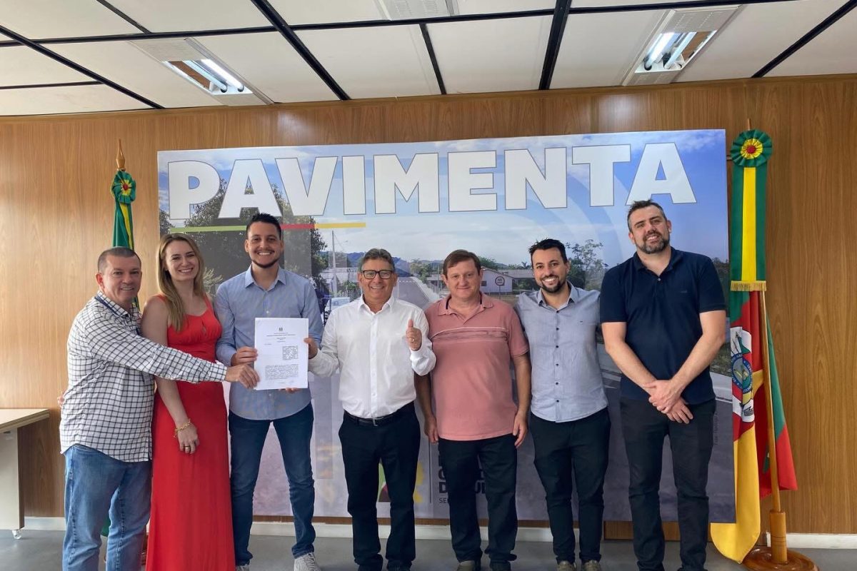 Chiapetta garante recursos para obra de calçamento no interior do município