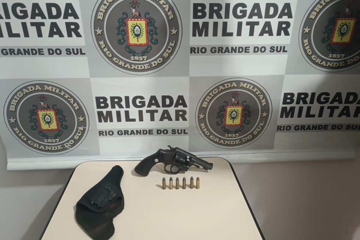 Brigada Militar prende homem por porte irregular de arma de fogo em Braga