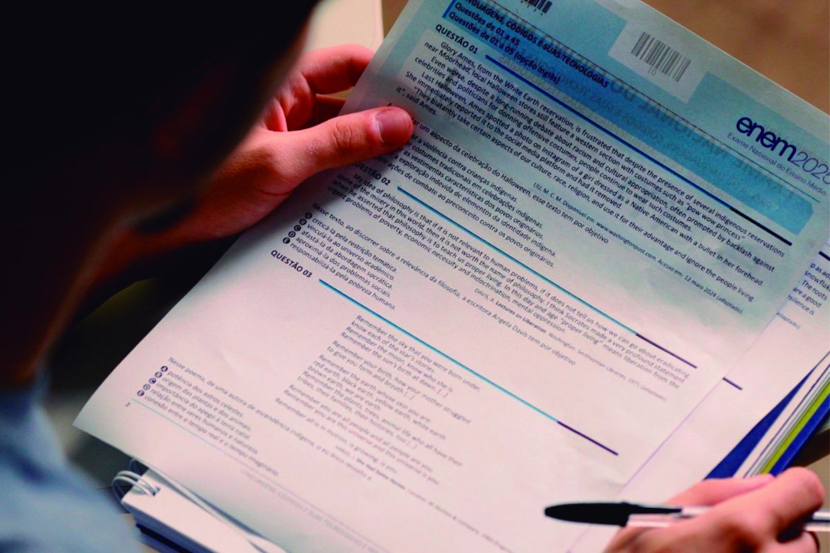 Universitário do Amanhã 2026: inscrições abertas para o curso preparatório gratuito para o ENEM