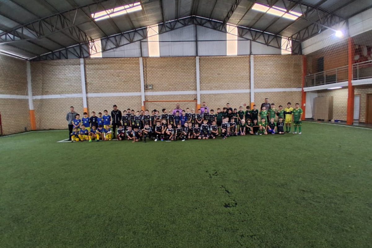 Arena Botafogo recebe encontro regional de escolinhas de futebol